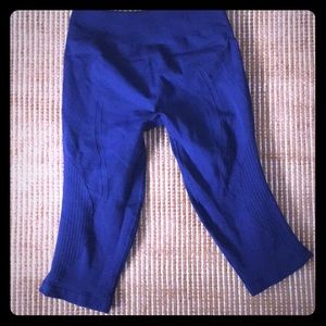 Lululemon navy workout yoga pants